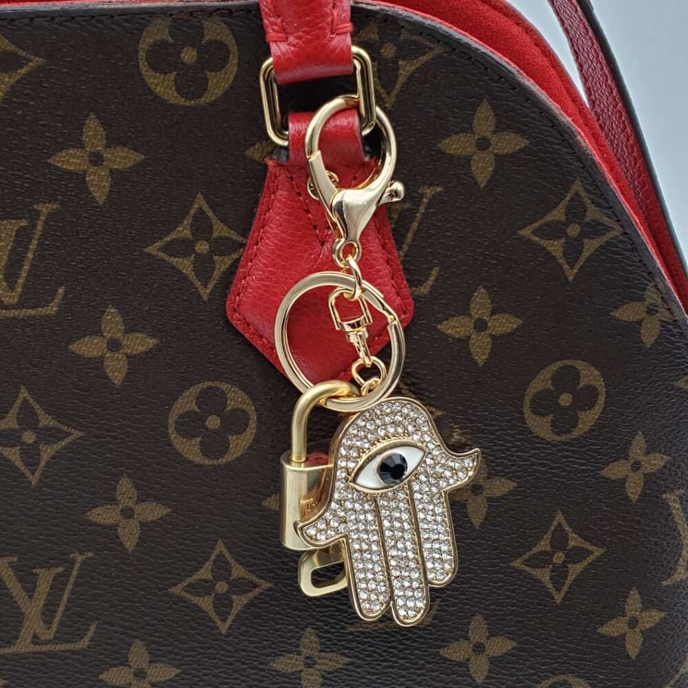LV Authentic Gold Padlock 🔒 Key Set w/ Unbranded Evil Eye Keychain Charm - Picture 2 of 6
